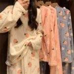 PIJAMA DE DOS PIEZAS FELPA GRUESA - Imagen 2