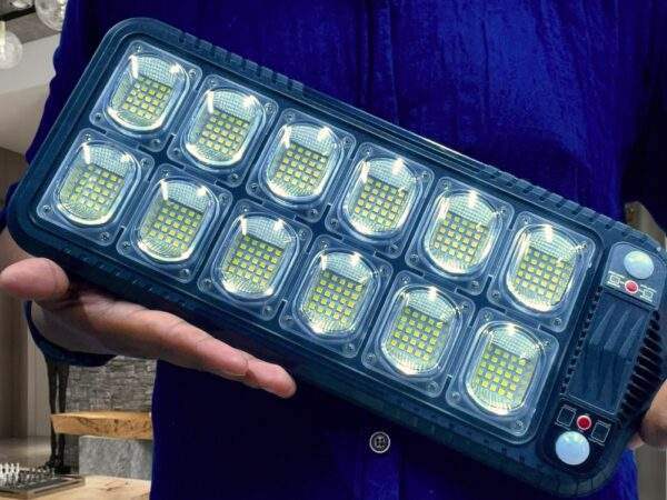 REFLECTOR SOLAR VERTICAL 300 LED