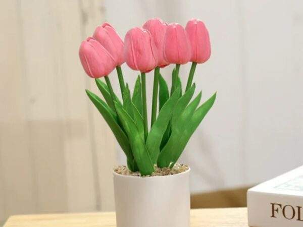 MACETAS CON FLORES TULIPAN DE 25 X 10 CM