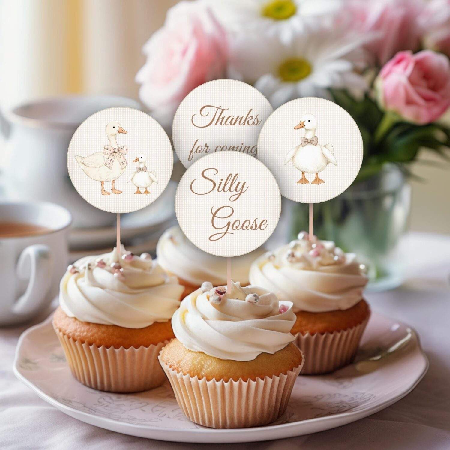 image - 2025-12-22T203647.030 MOLDE DE CUPCAKES + PALITO 24 PCS - Imagen 1