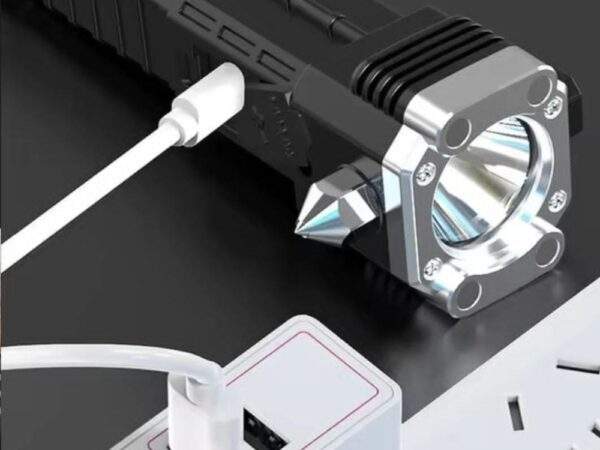 LINTERNA MULTIFUNCIONAL 4 EN 1