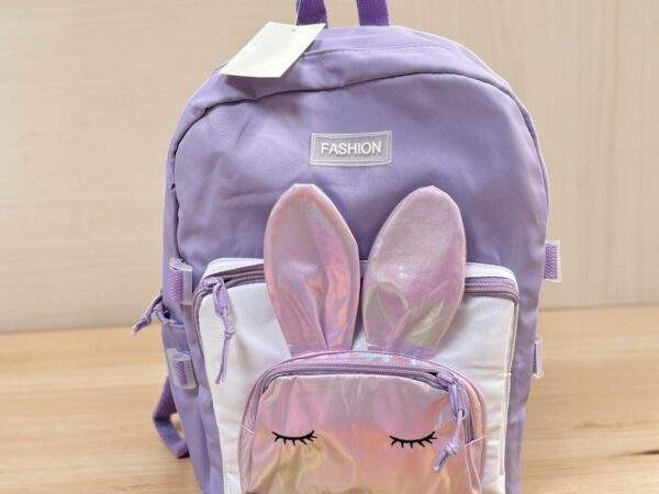 MOCHILA CON DISEÑO DE CONEJO