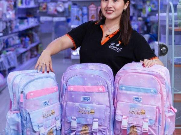 MOCHILA KAWAI DE CAPIBARA 