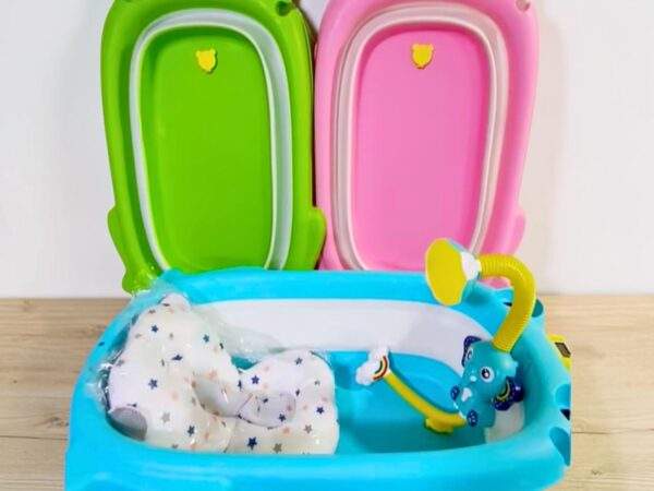 BAÑERA DE BEBE CON REGADERA INFANTIL