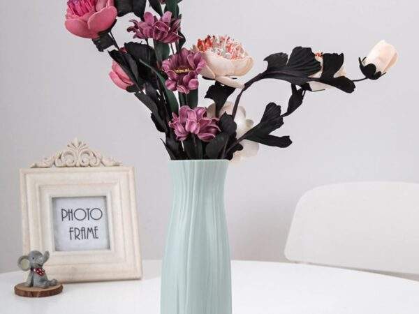 FLORERO PLASTICO MEDIANO