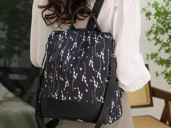 MOCHILA ANTIROBO DE DAMA