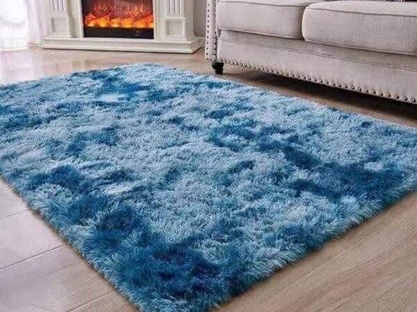 ALFOMBRAS AFELPADAS TIE-DYE Y COLOR ENTERO PEQUEÑAS